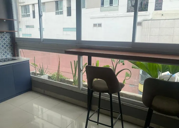 Yen House